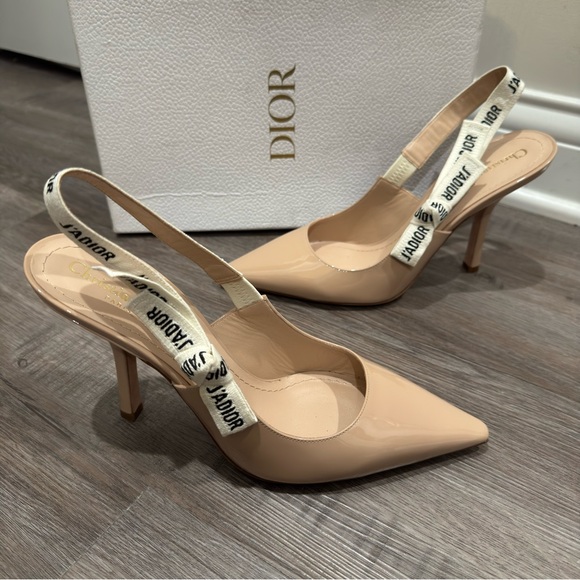 Dior J’Adior Nude Patent Leather Slingback Heels - Picture 4 of 16